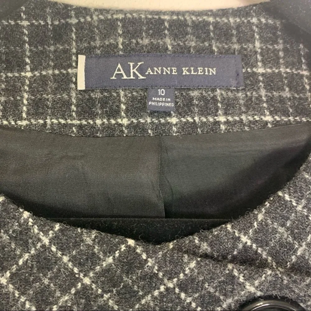 💕Anne Klein lambs wool coat size 10